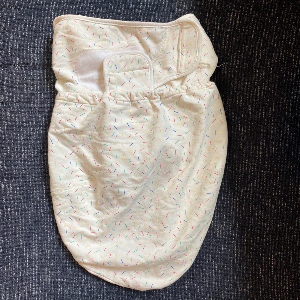 Ergobaby cupcake swaddle